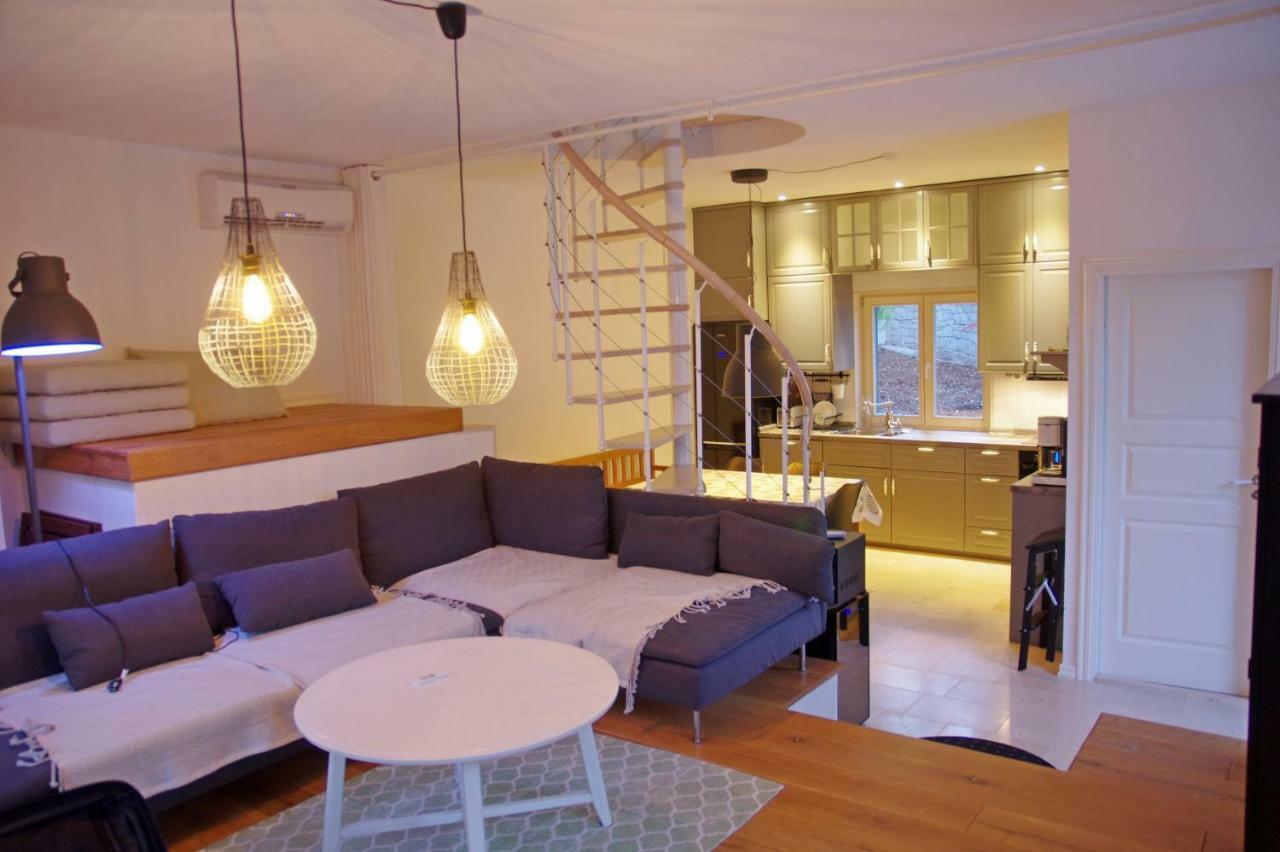 Holiday Home Nevista Sumartin Exterior foto