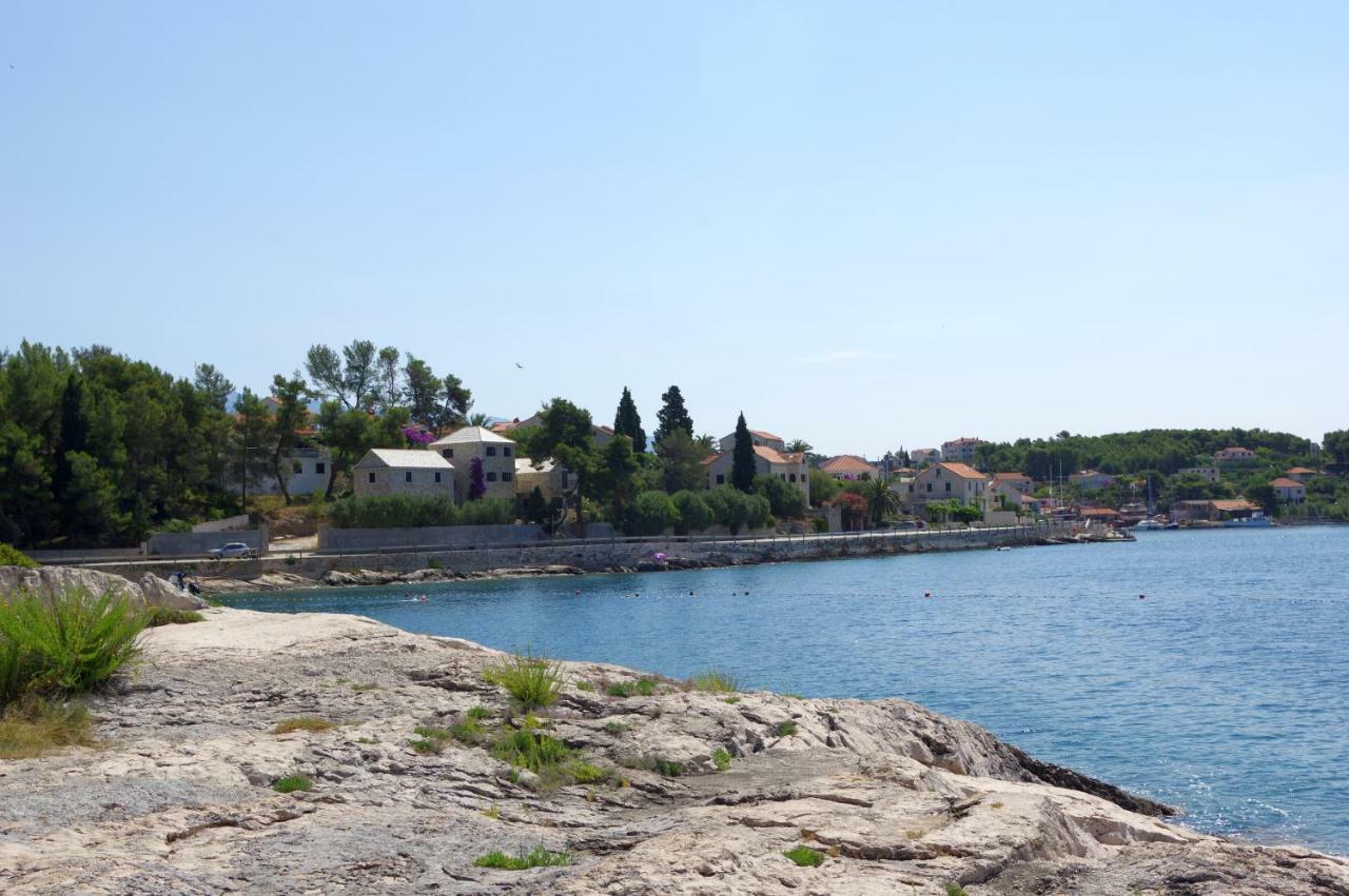 Holiday Home Nevista Sumartin Exterior foto
